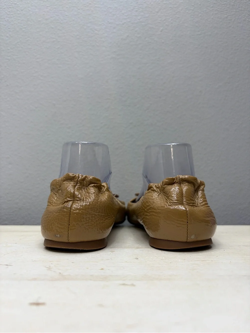 Tory Burch Brown Patent Pebbled Leather Reva Flats Size 8